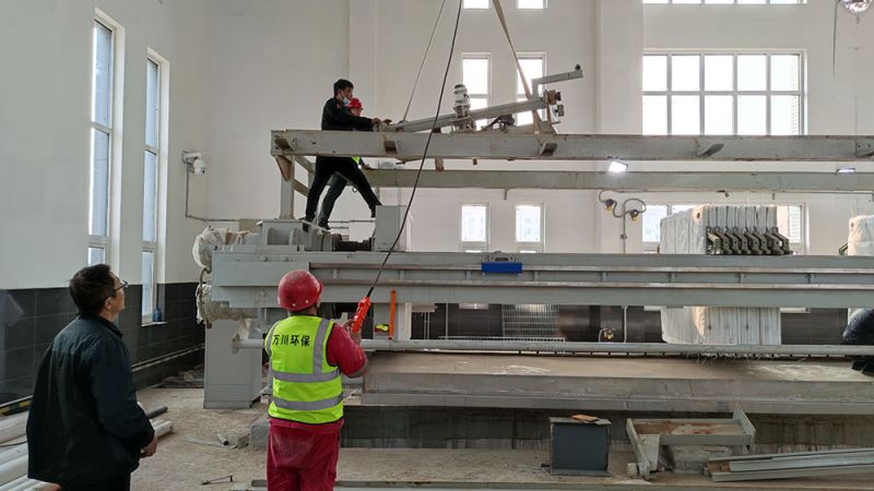 折(zhe)疊帶式壓濾(lv)機的結(jié)構(gòu)特點