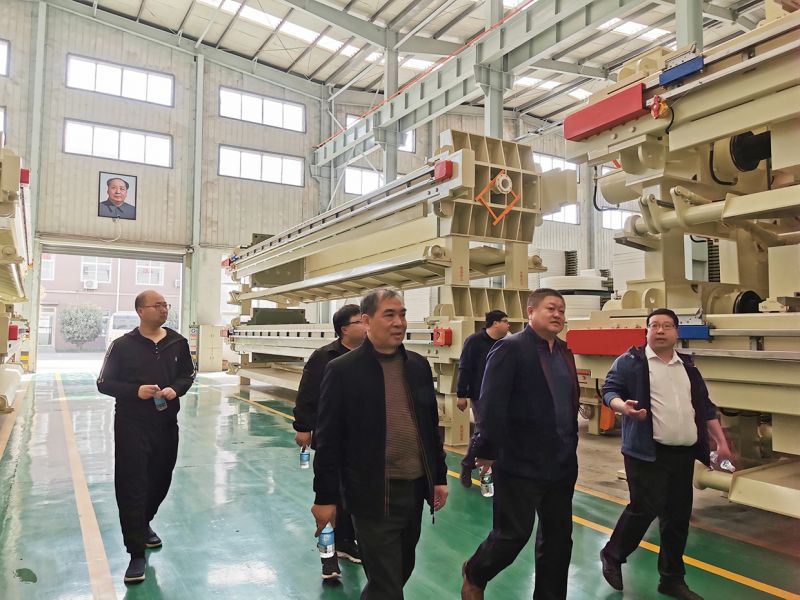 熱烈歡迎吉林郃作商王總親臨萬川環(huán)保  到我司工廠蓡觀